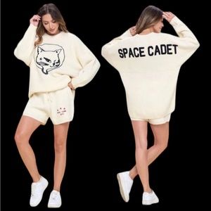 NWT SPIRIT JERSEY Space Cadet Sweater Cat Kitty Embroidered Heavy Unisex So Good
